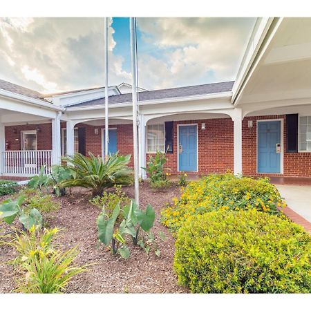 Winton Inn & Suites Barnwell Luaran gambar