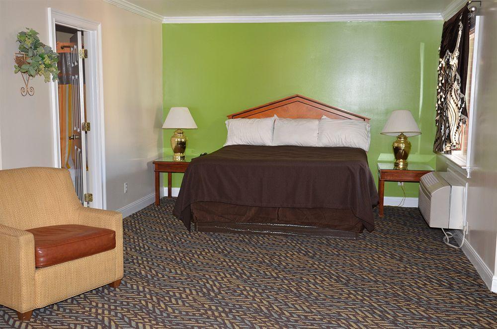 Winton Inn & Suites Barnwell Luaran gambar