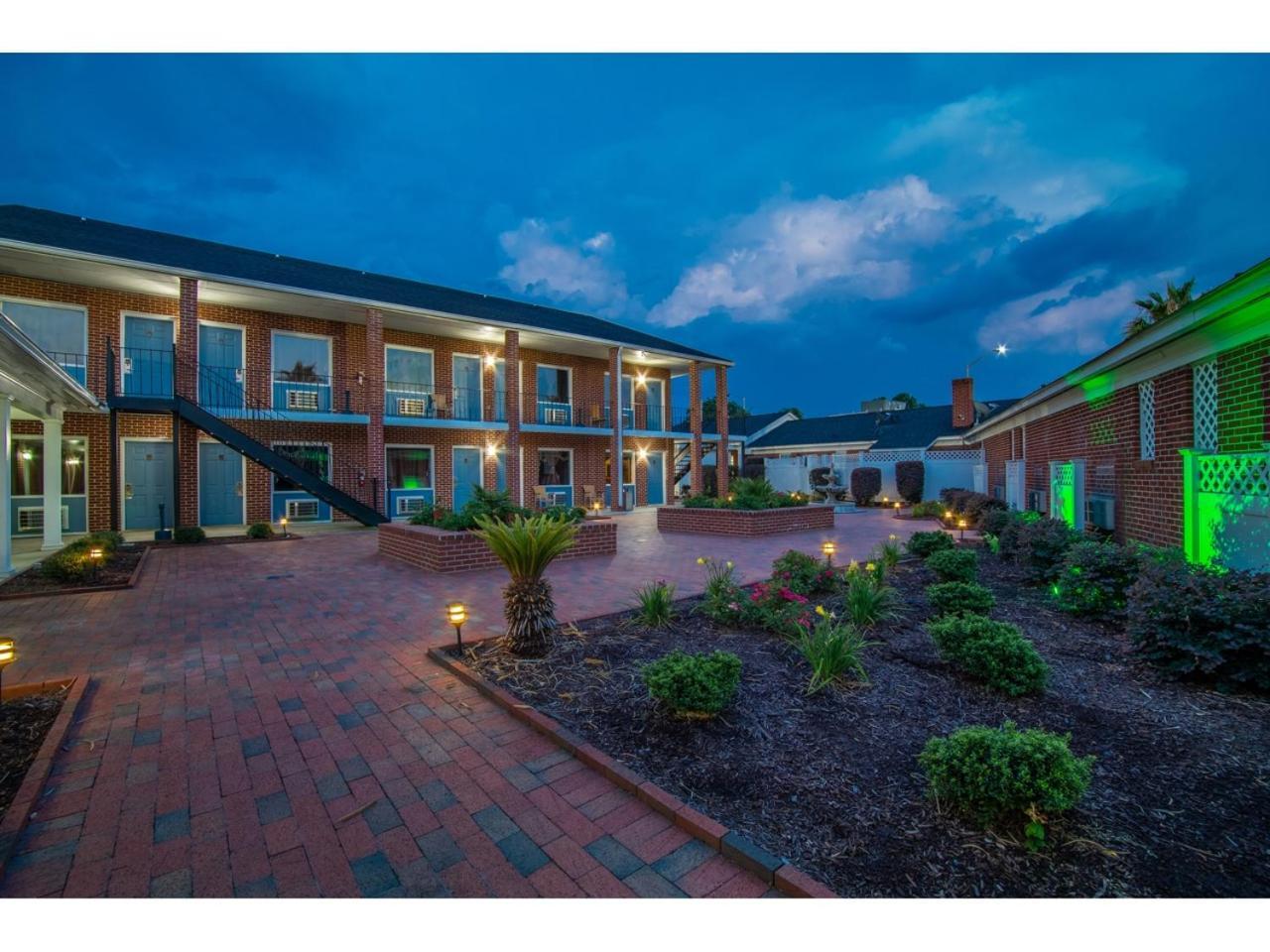 Winton Inn & Suites Barnwell Luaran gambar